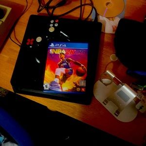 PS4 pro 1tb in excellent condition